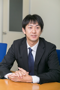 営業統括本部ソリューション営業部主任 本間 孝二 氏
