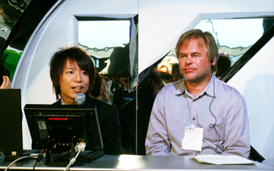 トークセッションで語る高橋COO（左）とカスペルスキー氏