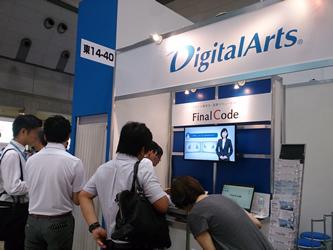 出展の様子（1）